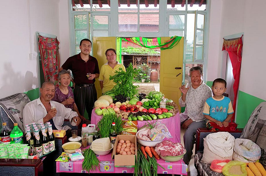 China, Weitaiwu: The Cui family spends around $65 per week.